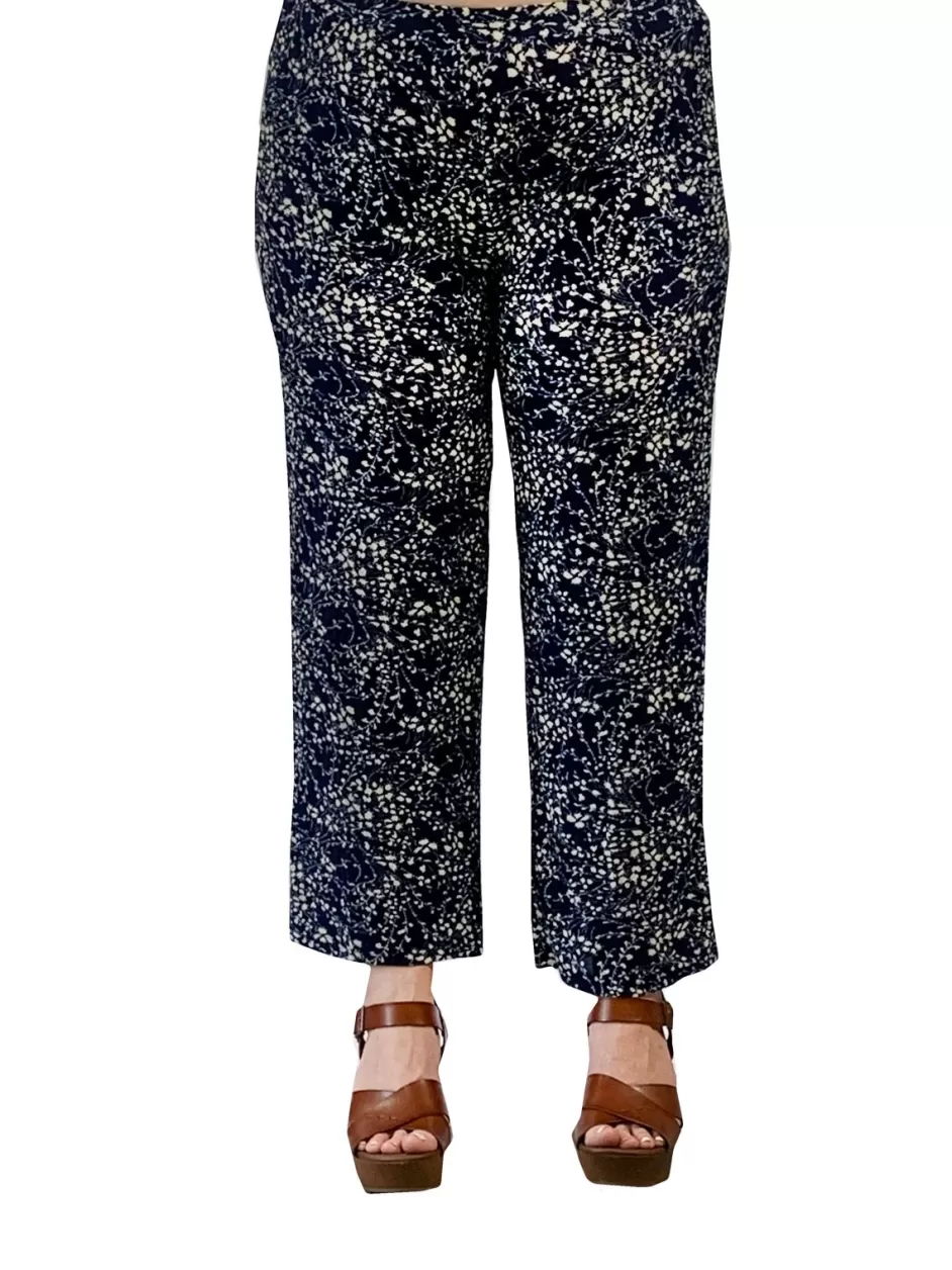 Discount Plus Size La Cera Lucerne Floral Cropped Pant Plus Bottoms